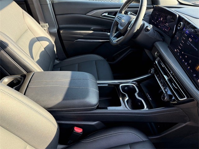 2025 Chevrolet Traverse LT 2LT