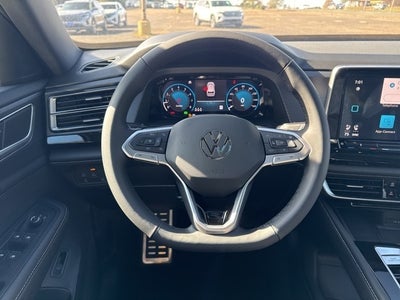 2024 Volkswagen Atlas Cross Sport 2.0T SEL R-Line