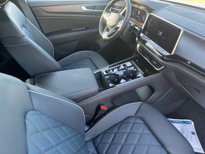 2026 Volkswagen Atlas Cross Sport SEL Premium R-Line