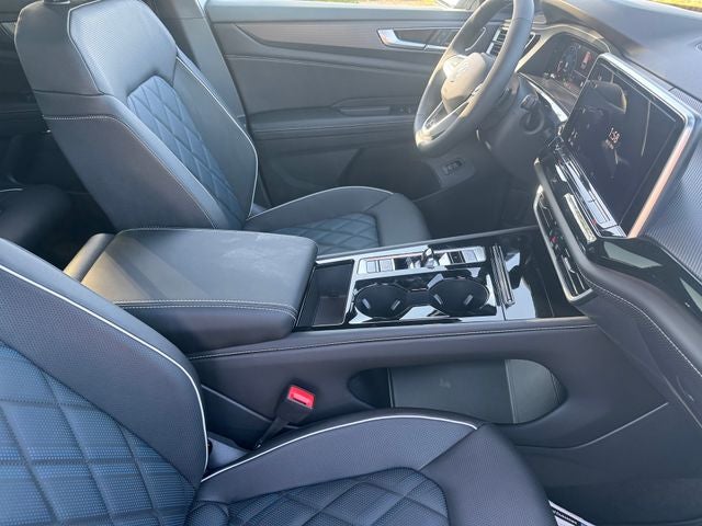 2026 Volkswagen Atlas Cross Sport SEL Premium R-Line