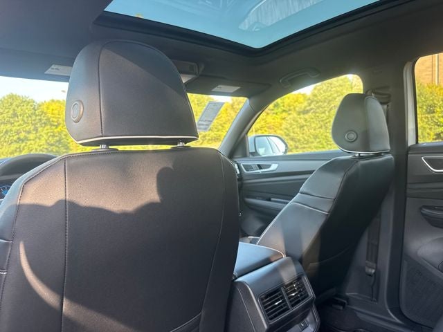 2026 Volkswagen Atlas Cross Sport SEL Premium R-Line