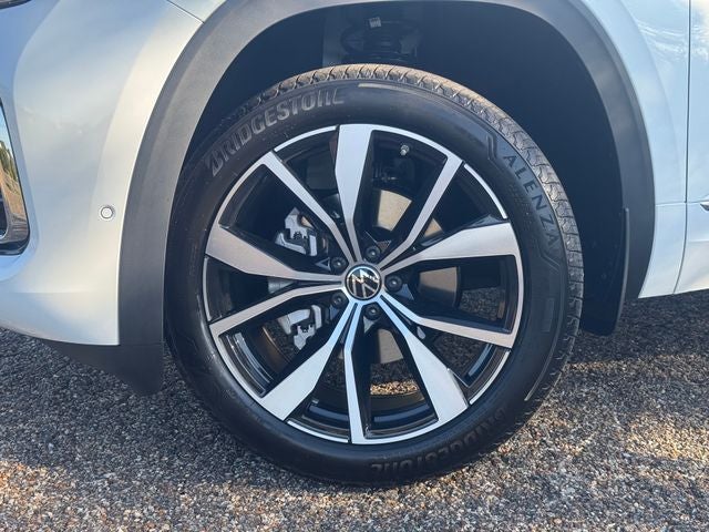 2026 Volkswagen Atlas Cross Sport SEL Premium R-Line