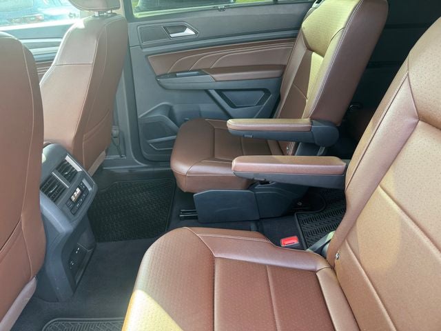 2022 Volkswagen Atlas 3.6L V6 SE w/Technology