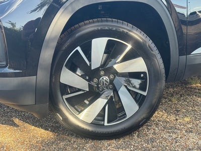 2026 Volkswagen Atlas Cross Sport SE w/Technology