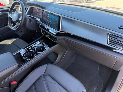 2024 Volkswagen Atlas Cross Sport 2.0T SE w/Technology