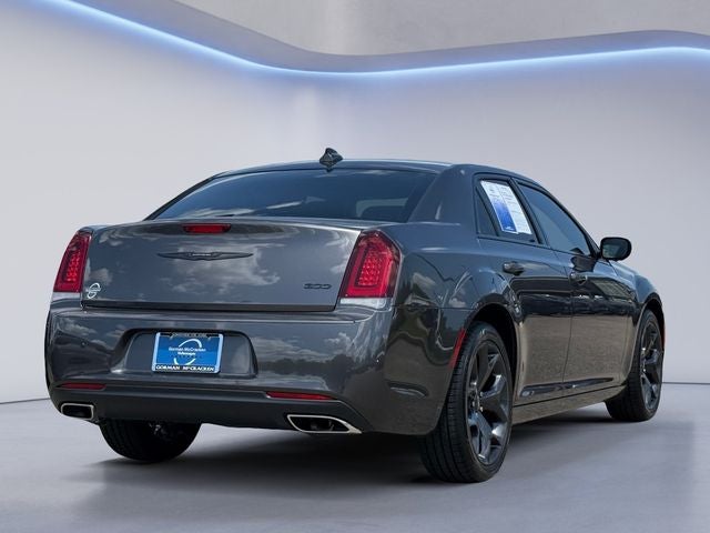 2023 Chrysler 300 Touring