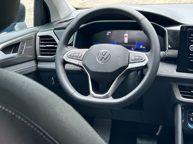 2026 Volkswagen Taos 1.5T SE Black
