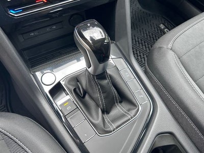 2026 Volkswagen Taos 1.5T SE Black