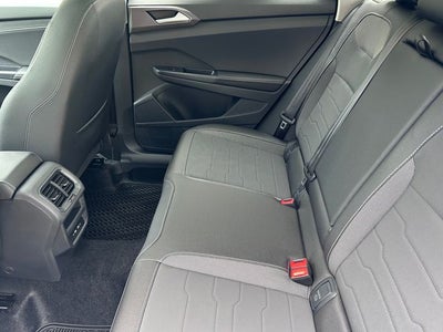 2026 Volkswagen Taos 1.5T SE Black