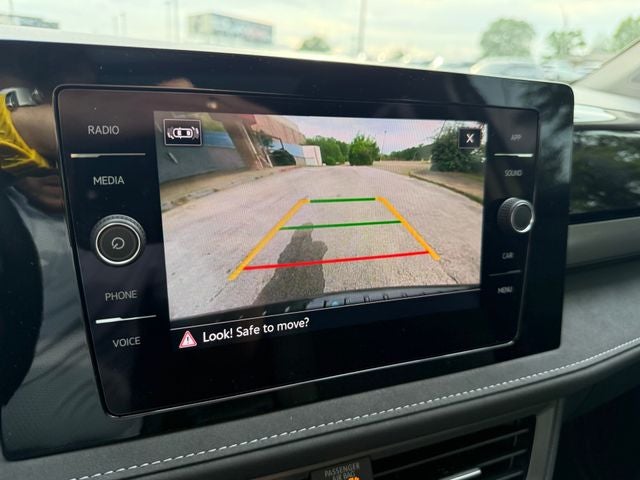 2026 Volkswagen Taos 1.5T SE Black