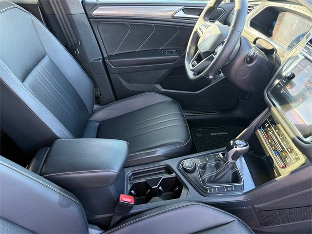 2022 Volkswagen Tiguan 2.0T SE R-Line Black