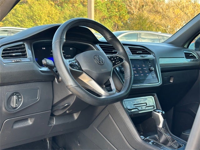 2023 Volkswagen Tiguan 2.0T SE R-Line Black