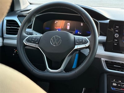 2025 Volkswagen Taos 1.5T SE