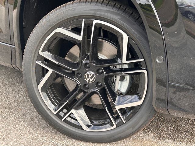 2026 Volkswagen Tiguan 2.0T SEL R-Line Turbo