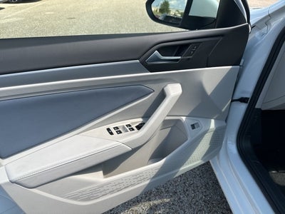 2025 Volkswagen Jetta 1.5T SE