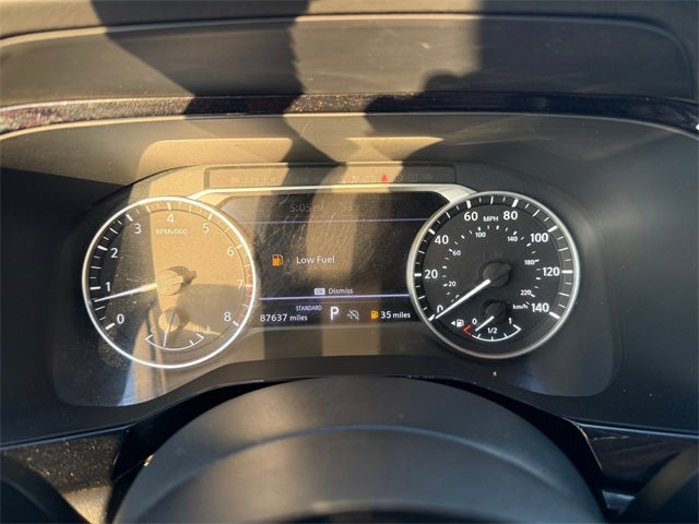 2022 Nissan Pathfinder SV