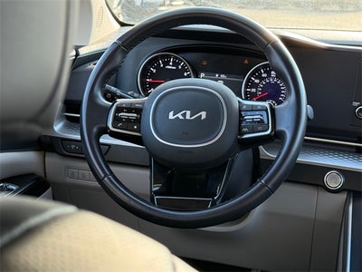 2024 Kia Carnival LX