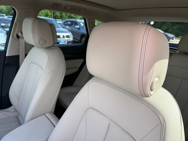 2024 Audi Q5 40 Premium quattro