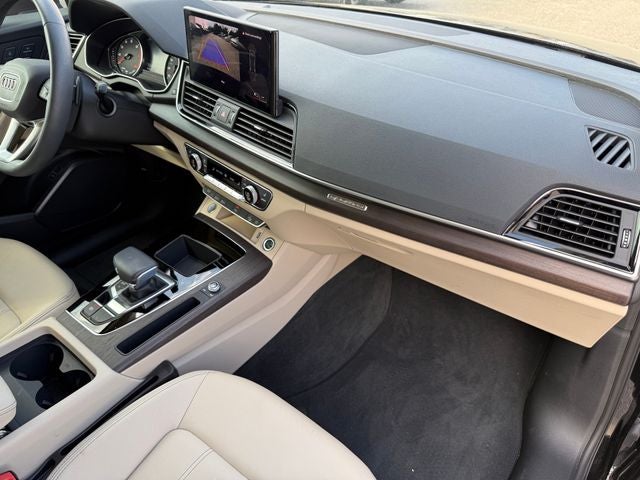 2024 Audi Q5 40 Premium quattro