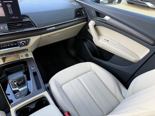 2024 Audi Q5 40 Premium quattro