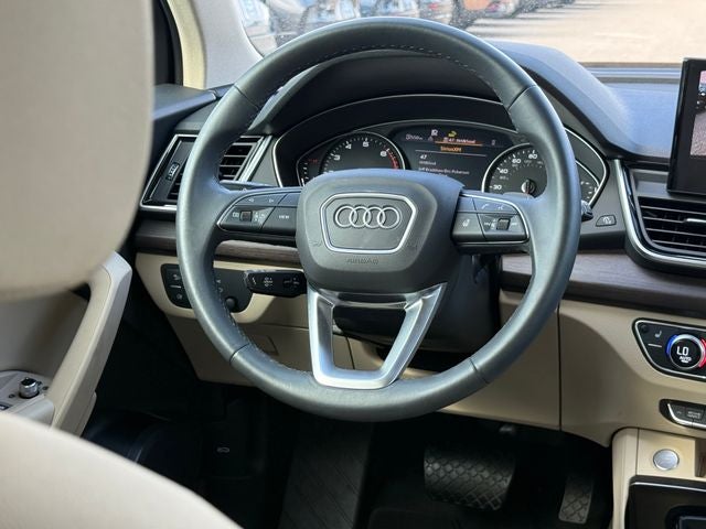 2024 Audi Q5 40 Premium quattro