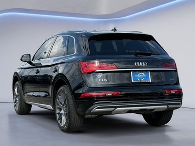 2024 Audi Q5 40 Premium quattro